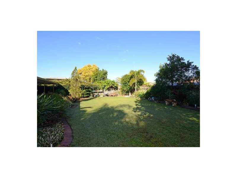 16 Parlon Court, Kawungan QLD 4655