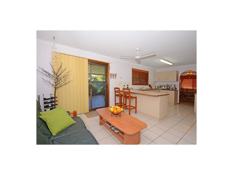 16 Parlon Court, Kawungan QLD 4655