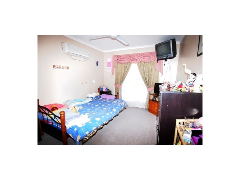 4 Spinnaker Dr, Point Vernon QLD 4655