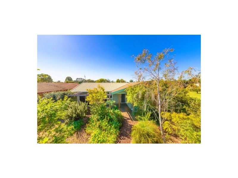 13 South St, Urangan QLD 4655