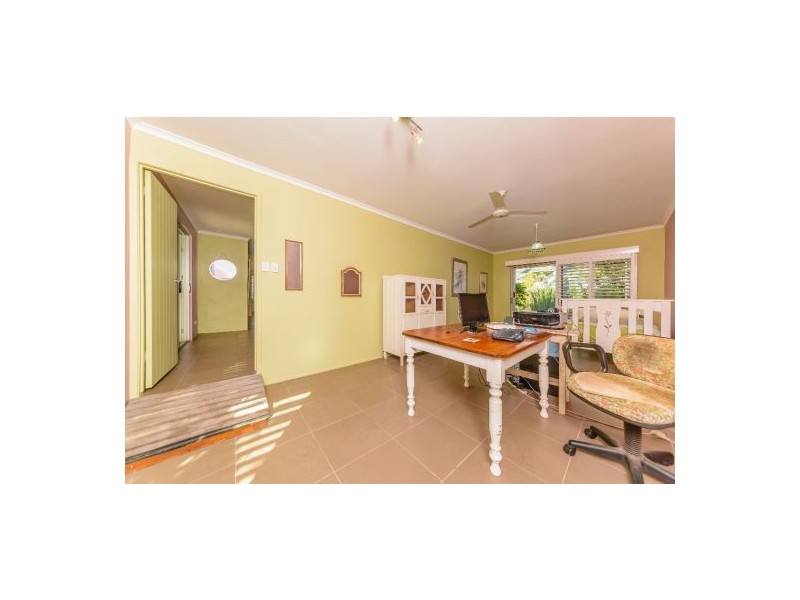 13 South St, Urangan QLD 4655