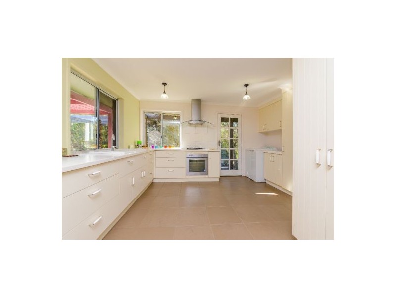 13 South St, Urangan QLD 4655