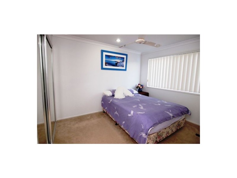 49 Lady Penrhyn Dr, Eli Waters QLD 4655