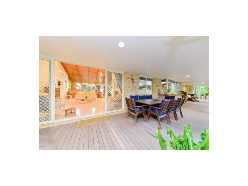 6 Pristine Pl, Dundowran Beach QLD 4655
