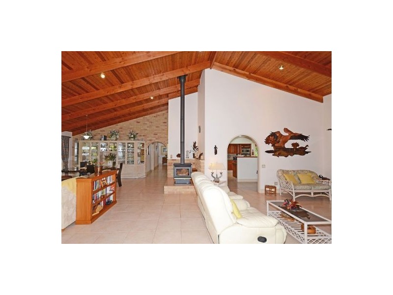 6 Pristine Pl, Dundowran Beach QLD 4655