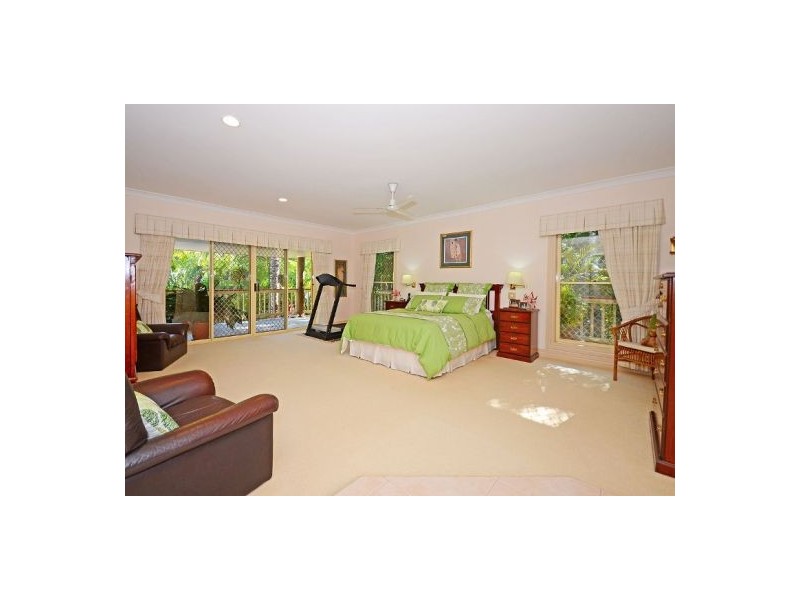 6 Pristine Pl, Dundowran Beach QLD 4655