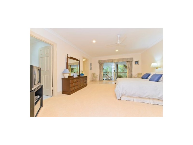 6 Pristine Pl, Dundowran Beach QLD 4655