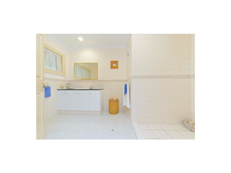 6 Pristine Pl, Dundowran Beach QLD 4655