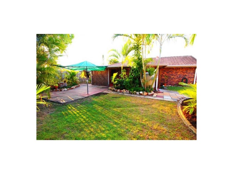 6 San Marco Crt, Urangan QLD 4655