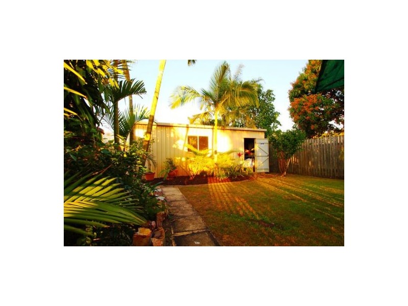 6 San Marco Crt, Urangan QLD 4655