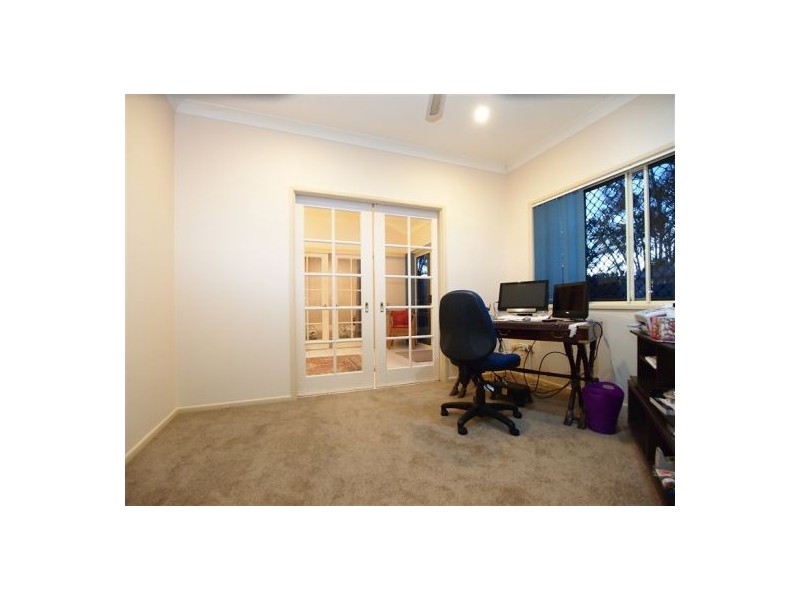 11 Rialto Crt, Urangan QLD 4655