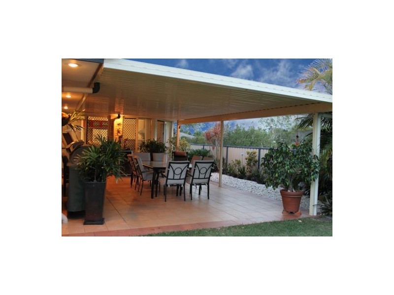 29 Lucas Dr, Burrum Heads QLD 4659