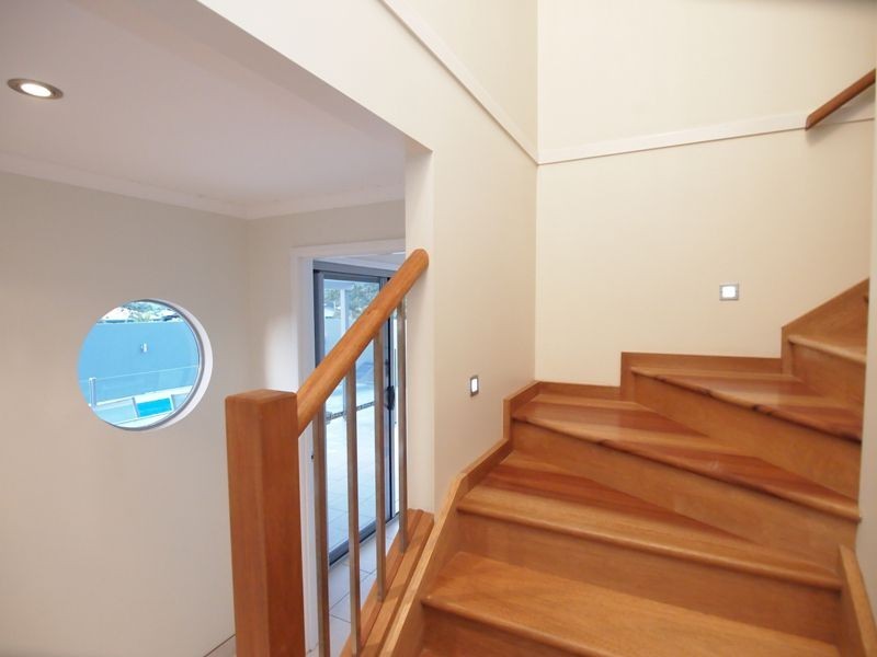 106 Hammond St, Urangan QLD 4655