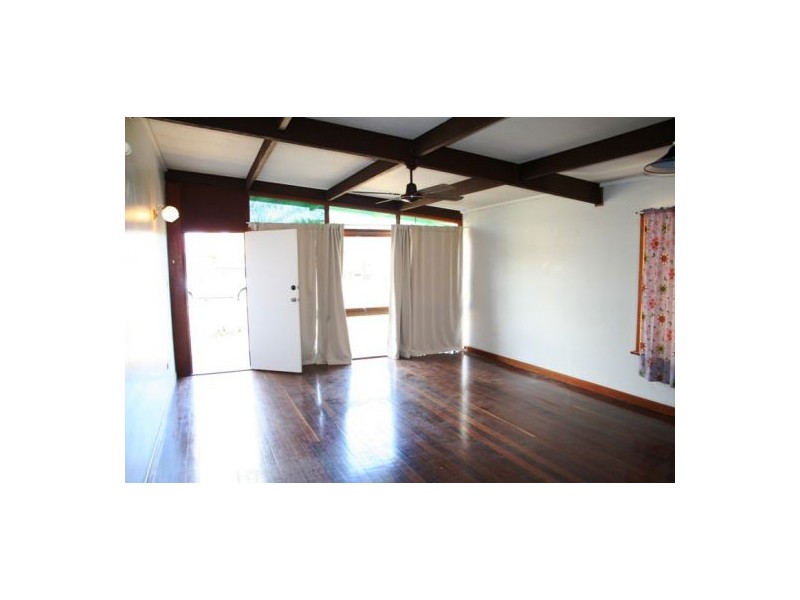 12 Newhaven Street, Pialba QLD 4655