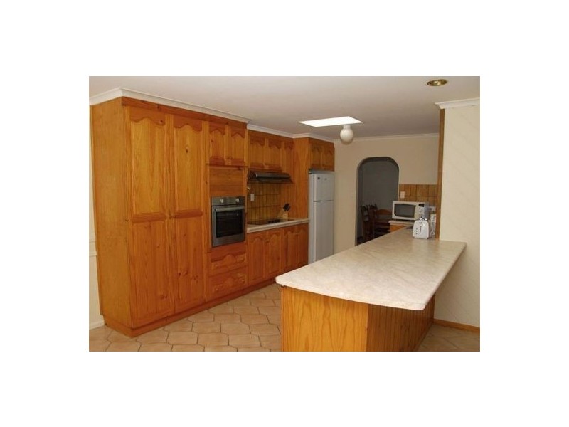 23 Margaret St, Urangan QLD 4655