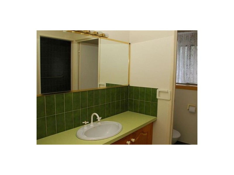 23 Margaret St, Urangan QLD 4655