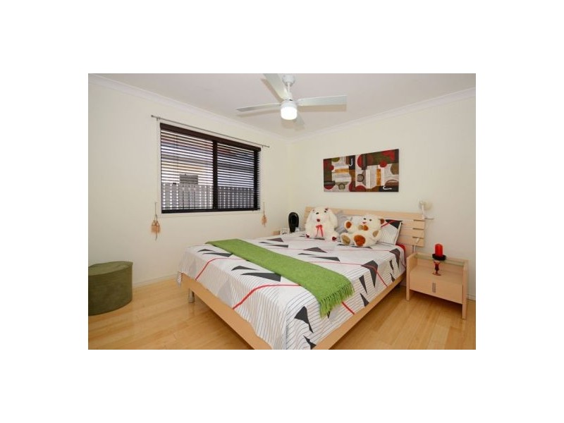 4 Montrose Close, Point Vernon QLD 4655