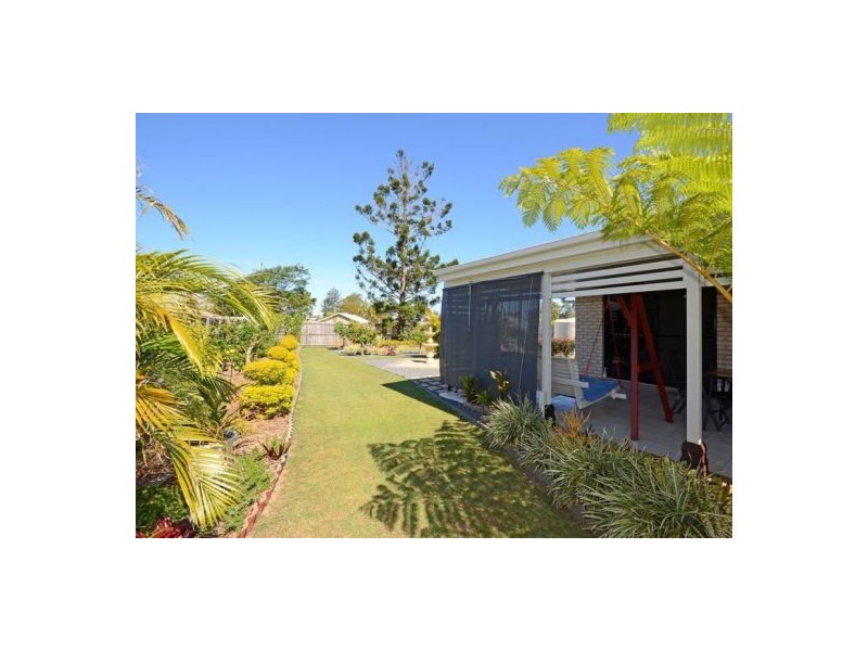 4 Montrose Close, Point Vernon QLD 4655