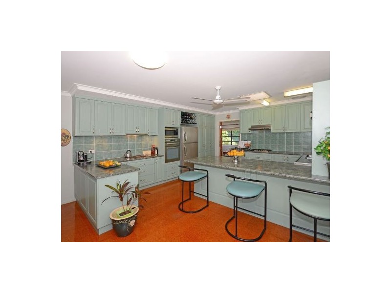 20 Long Street, Point Vernon QLD 4655