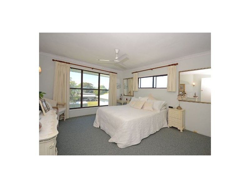 20 Long Street, Point Vernon QLD 4655