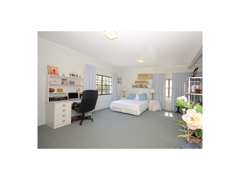 20 Long Street, Point Vernon QLD 4655