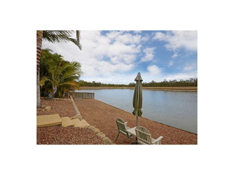 20 Bushlark Avenue, Eli Waters QLD 4655