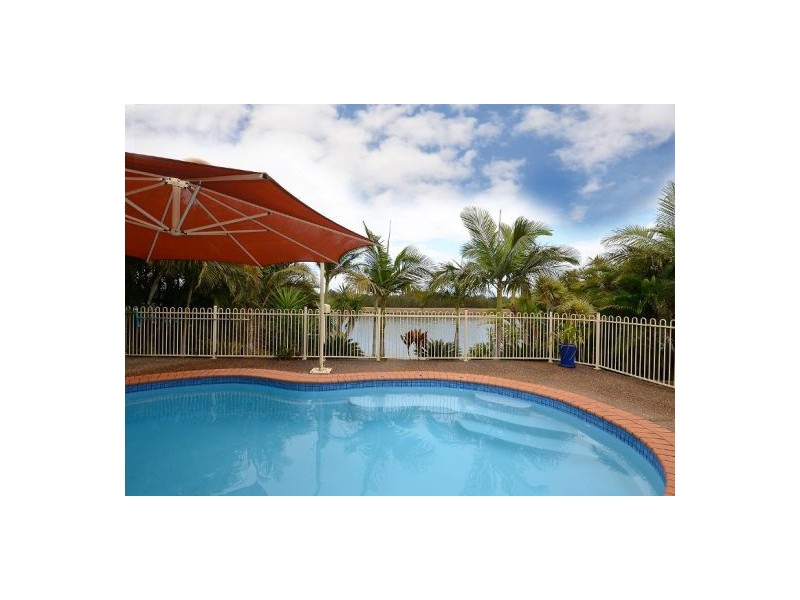 20 Bushlark Avenue, Eli Waters QLD 4655