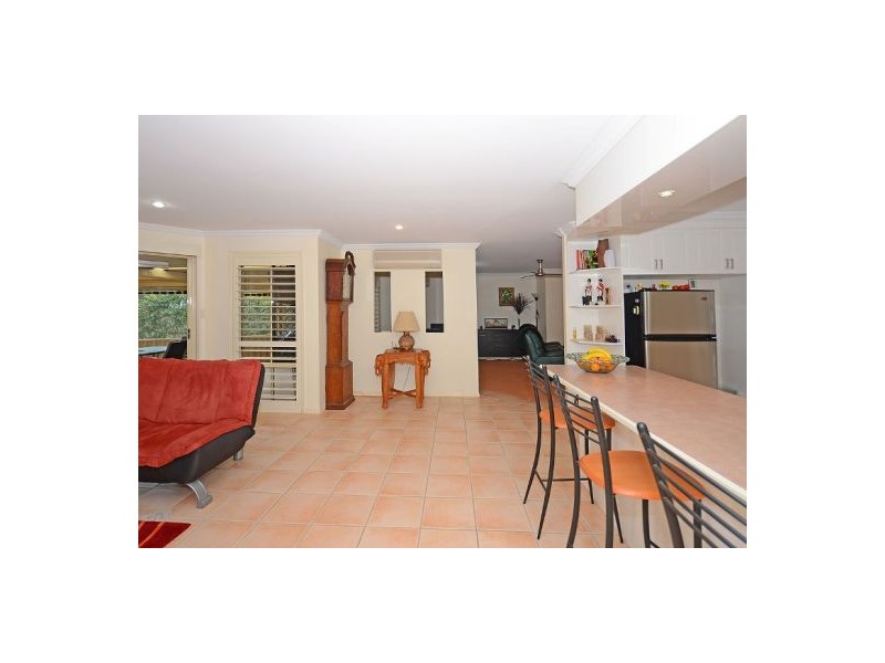 20 Bushlark Avenue, Eli Waters QLD 4655