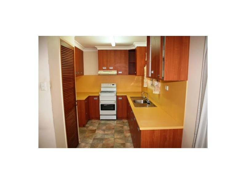 38 Hayworth Street, Point Vernon QLD 4655