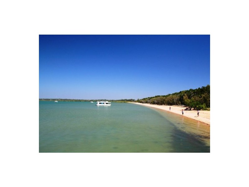 660 Esplanade, Urangan QLD 4655