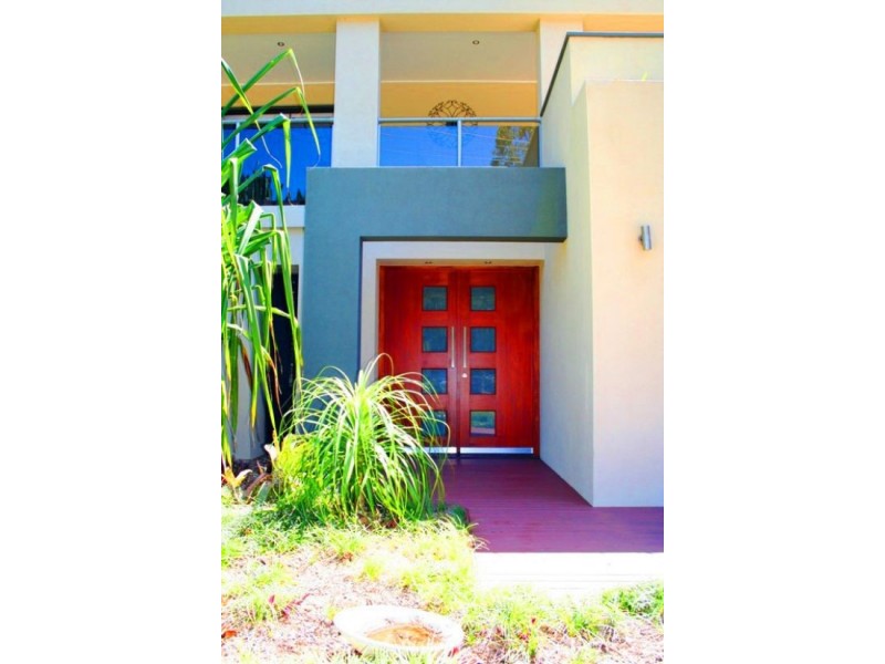 660 Esplanade, Urangan QLD 4655