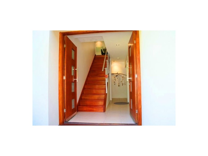 660 Esplanade, Urangan QLD 4655