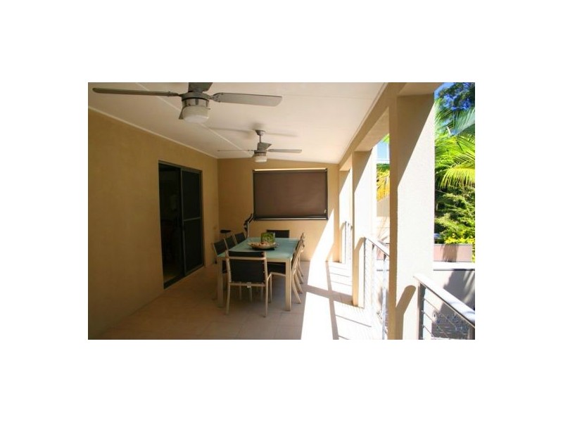 660 Esplanade, Urangan QLD 4655