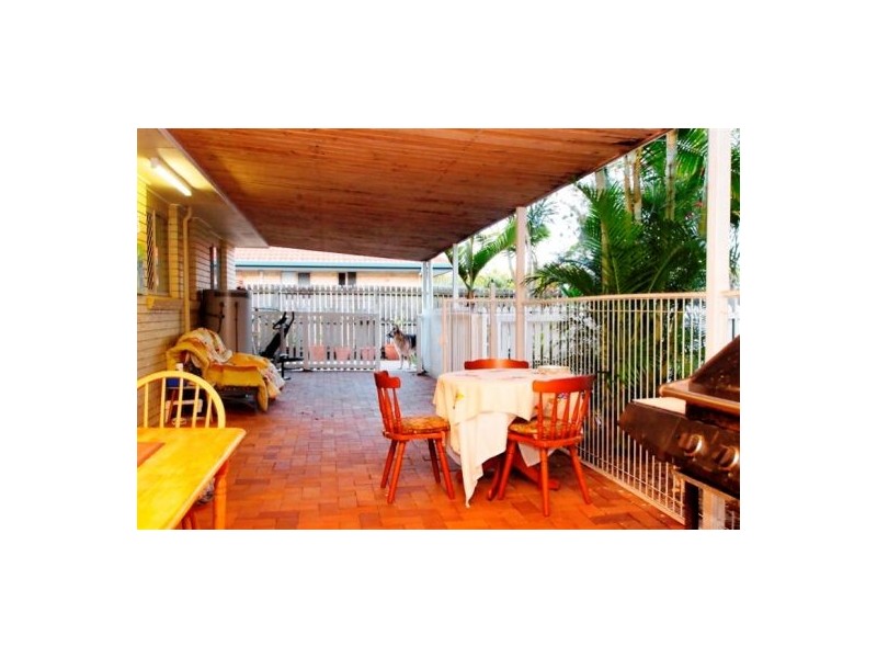 226 Dayman St, Torquay QLD 4655