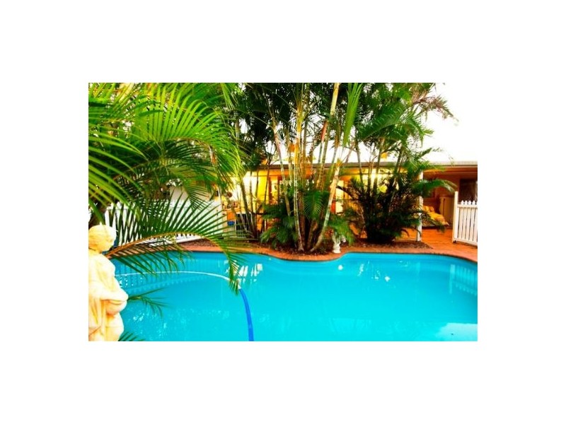 226 Dayman St, Torquay QLD 4655