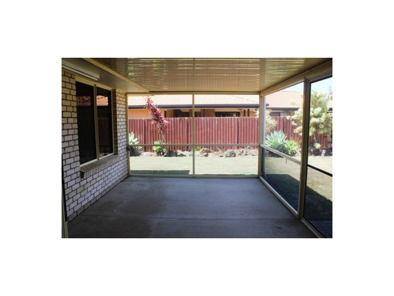 4 Shannen Court, Urraween QLD 4655