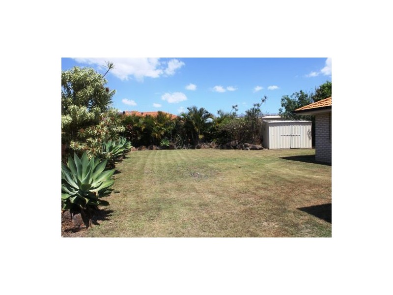 4 Shannen Court, Urraween QLD 4655
