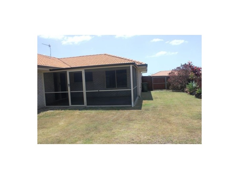 4 Shannen Court, Urraween QLD 4655