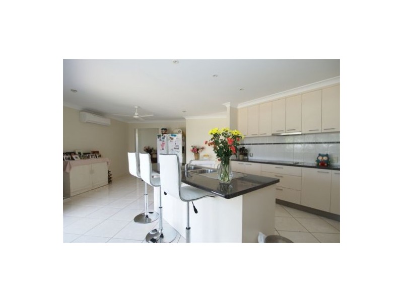 10 Lady Penrhyn Drive, Eli Waters QLD 4655