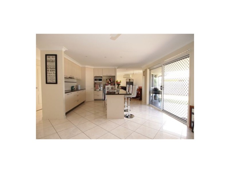 10 Lady Penrhyn Drive, Eli Waters QLD 4655