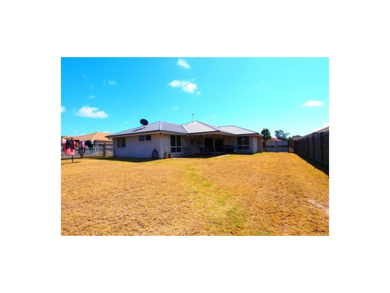 10 Lady Penrhyn Drive, Eli Waters QLD 4655