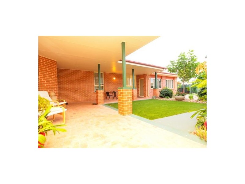 8 Lakeside Court, Torquay QLD 4655