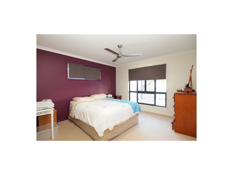 4 Lakeridge Drive, Dundowran QLD 4655