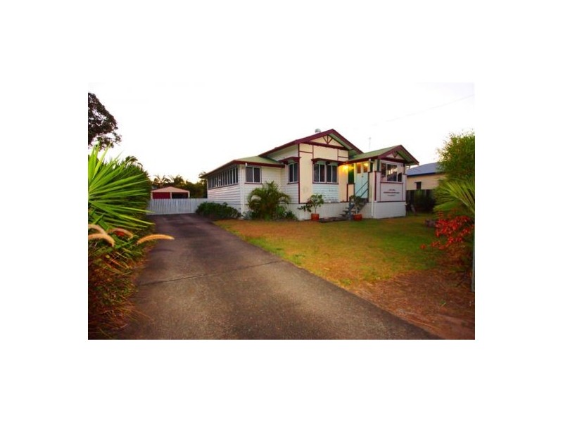53 King Street, Urangan QLD 4655