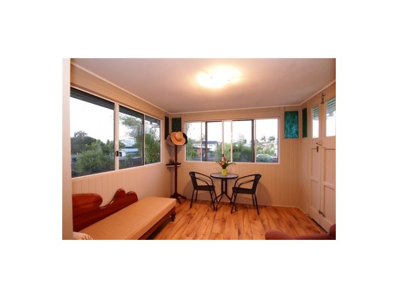 53 King Street, Urangan QLD 4655