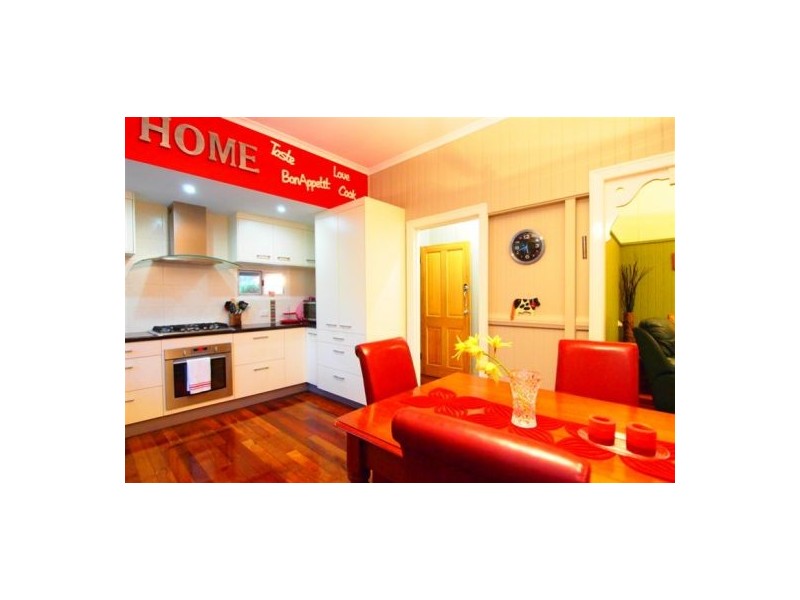 53 King Street, Urangan QLD 4655