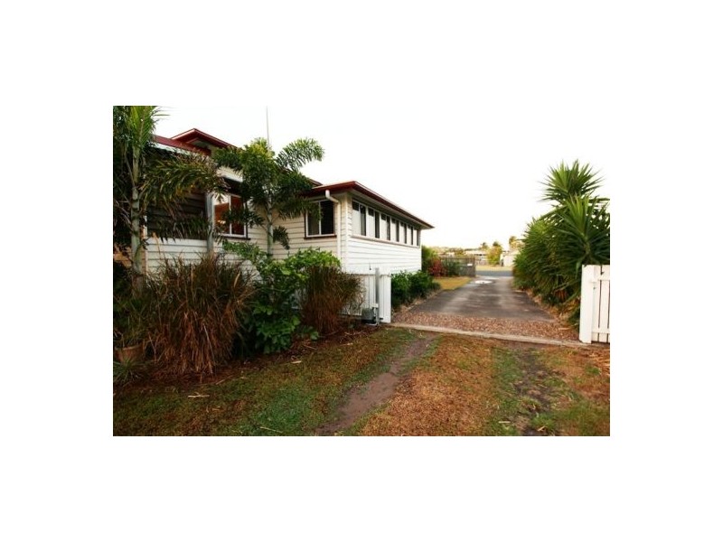53 King Street, Urangan QLD 4655