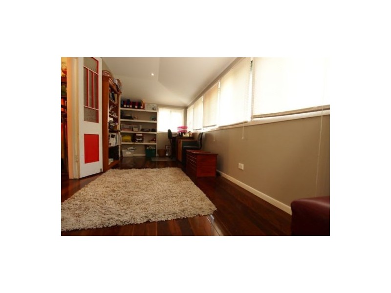 53 King Street, Urangan QLD 4655