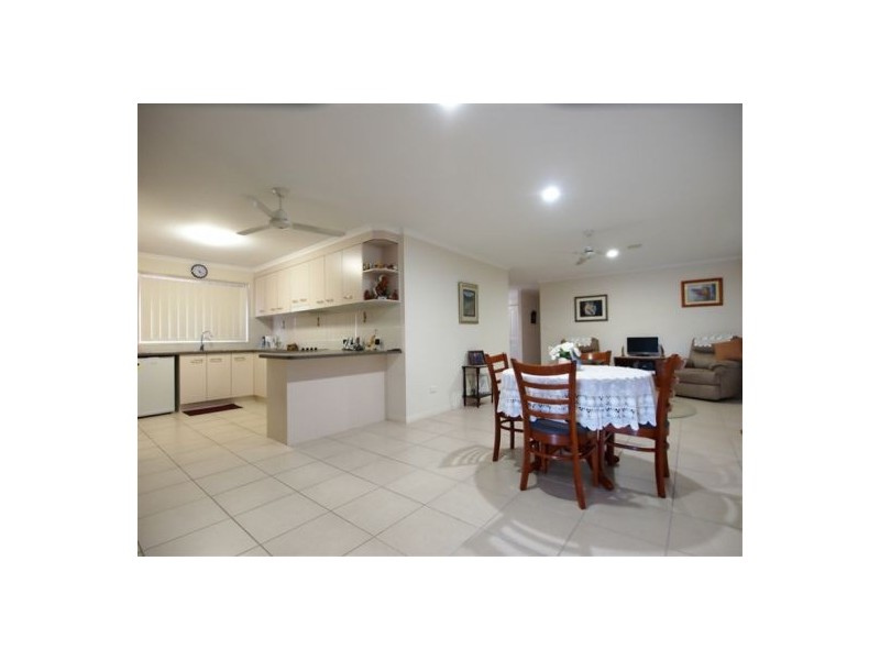 15 Alison Dr, Torquay QLD 4655