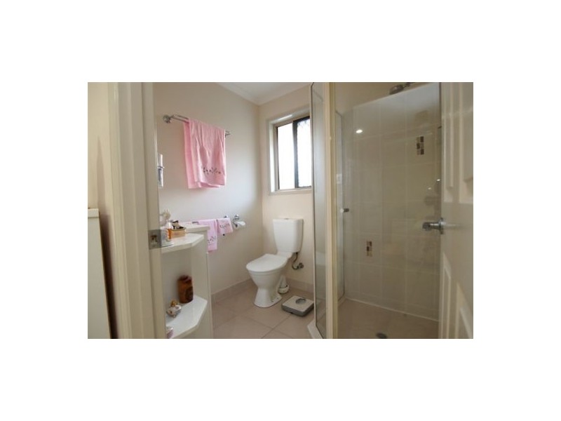 15 Alison Dr, Torquay QLD 4655